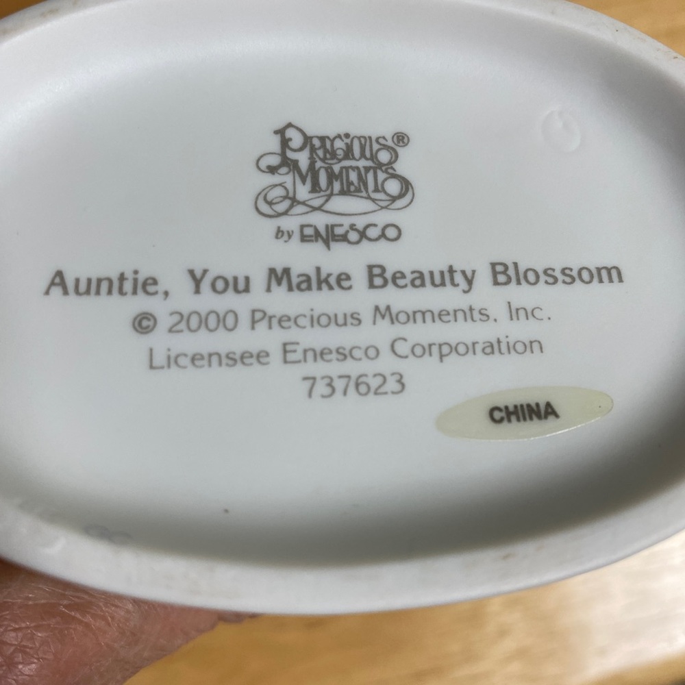 Precious Moments “Auntie You Make Beauty Blossom” - Picture 2 of 2
